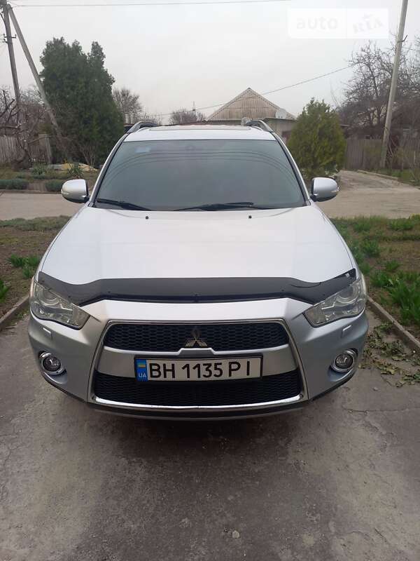 2012 mitsubishi outlander