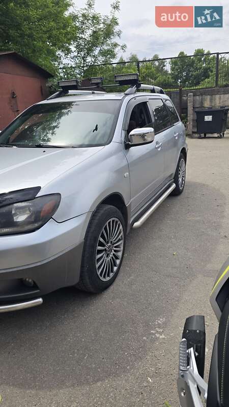 2003 mitsubishi outlander