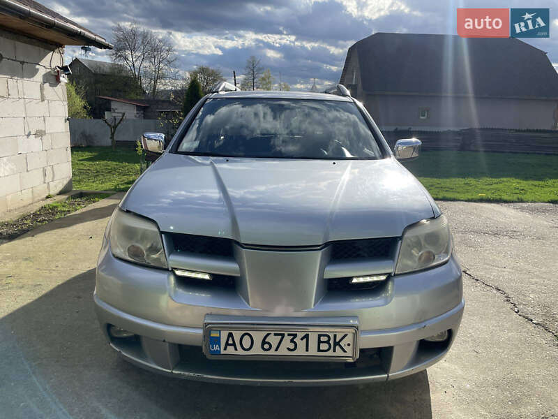 2003 mitsubishi outlander