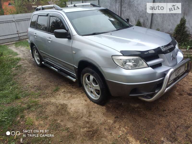 2005 mitsubishi outlander