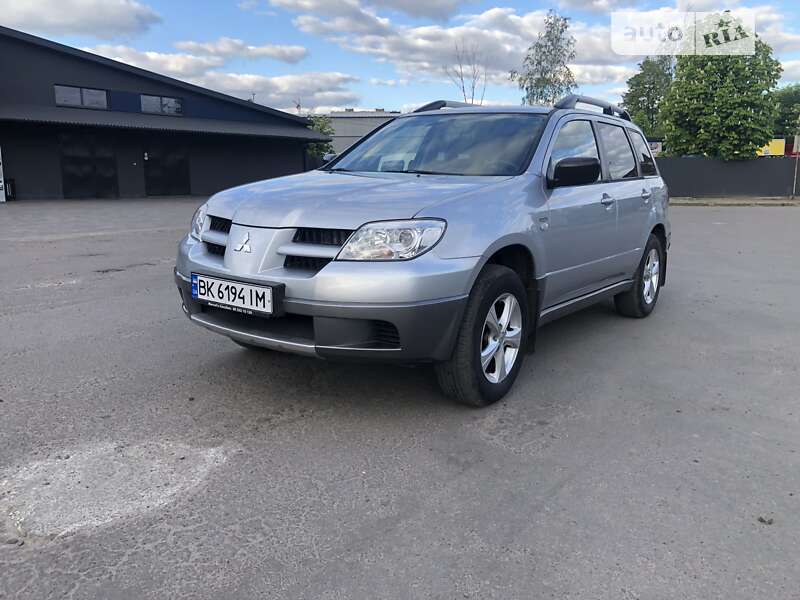 2005 mitsubishi outlander