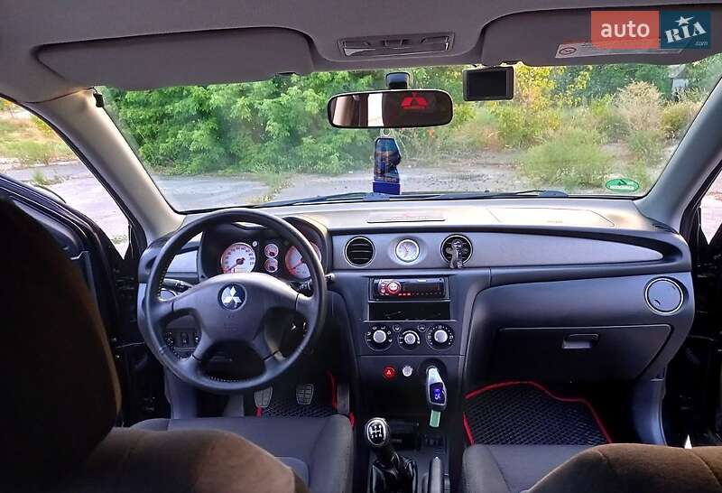 2005 mitsubishi outlander