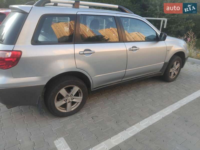 2008 mitsubishi outlander