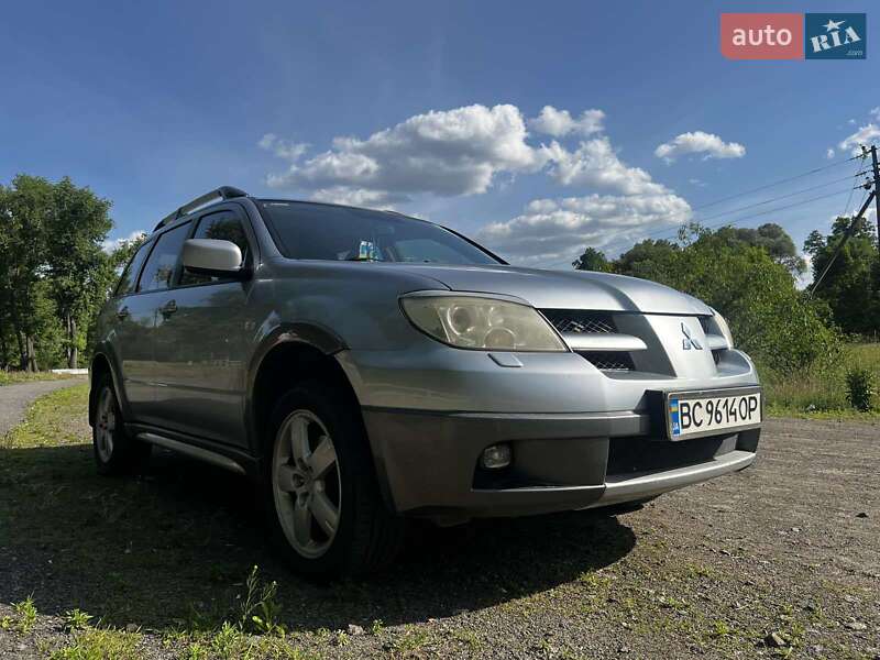 2005 mitsubishi outlander