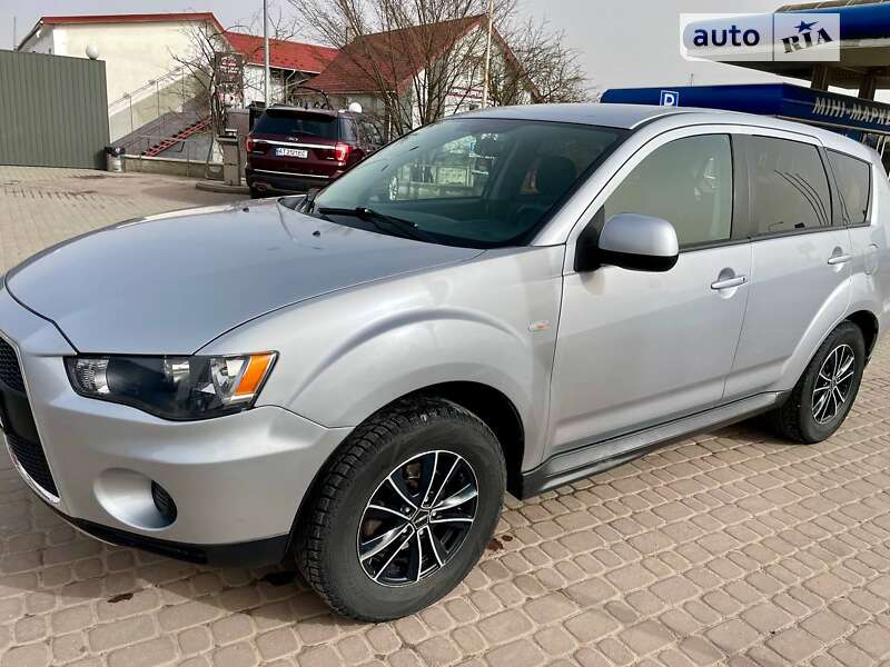 2010 mitsubishi outlander