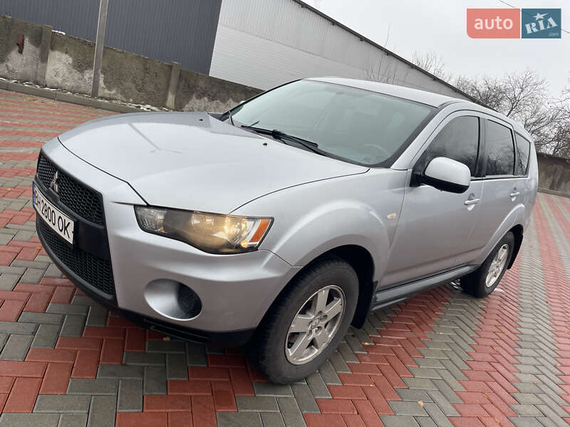 2010 mitsubishi outlander