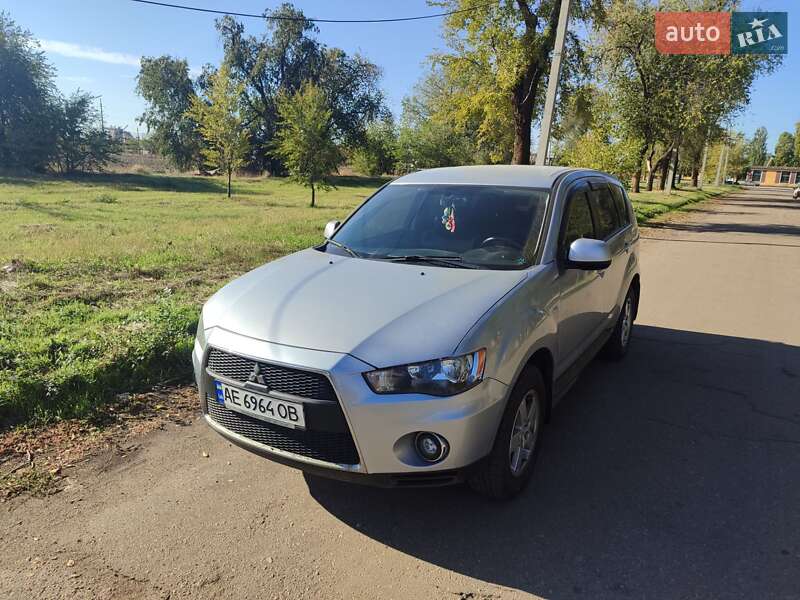 2011 mitsubishi outlander