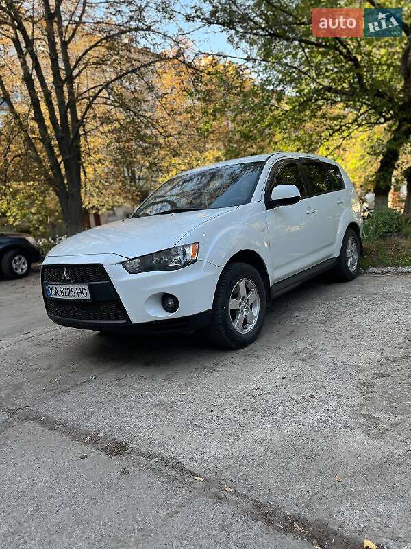 2011 mitsubishi outlander