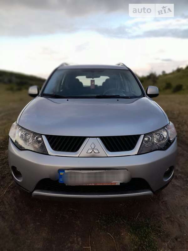 2008 mitsubishi outlander