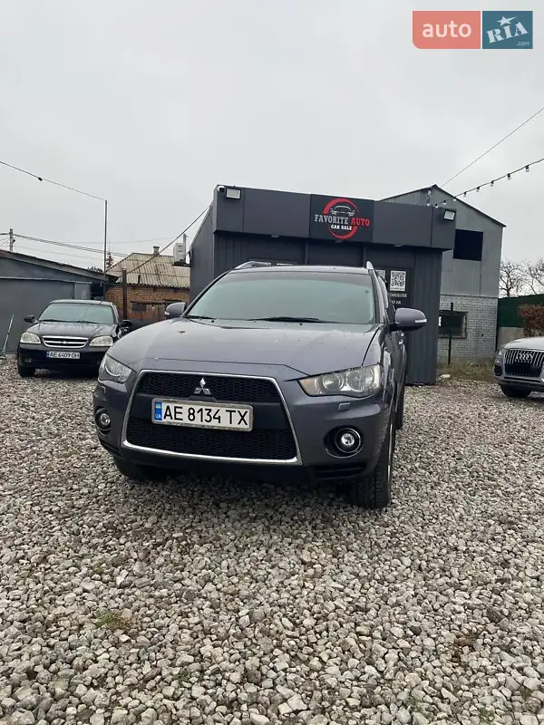 2010 mitsubishi outlander