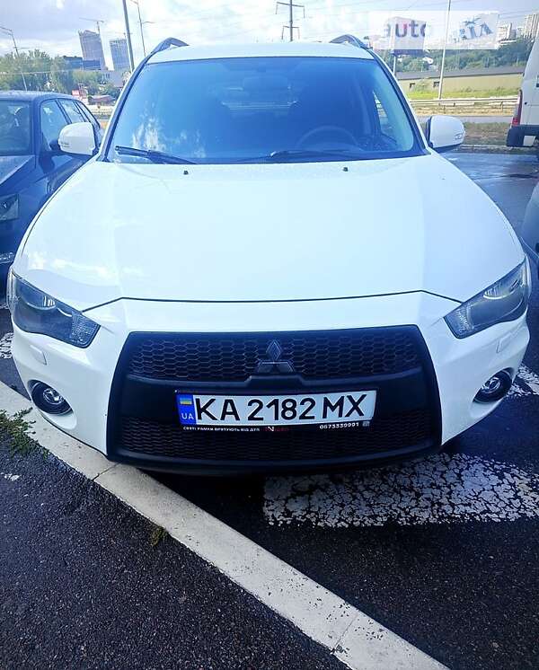 2011 mitsubishi outlander