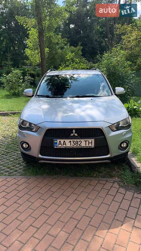 2011 mitsubishi outlander