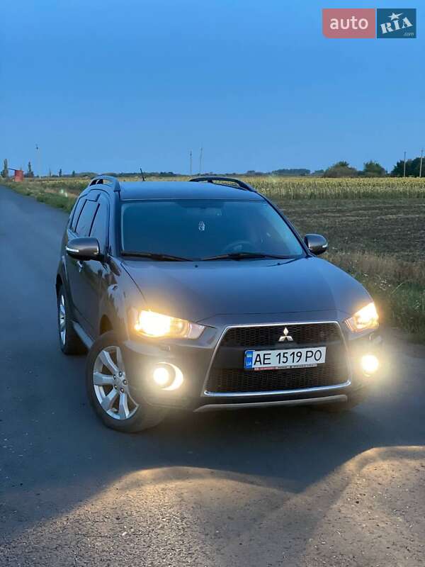 2011 mitsubishi outlander