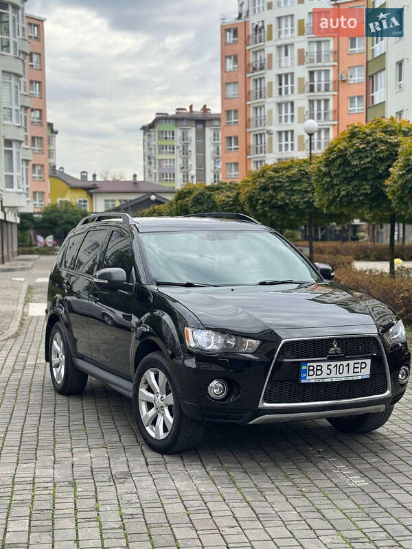 2012 mitsubishi outlander