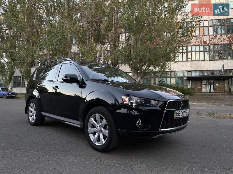 2012 mitsubishi outlander