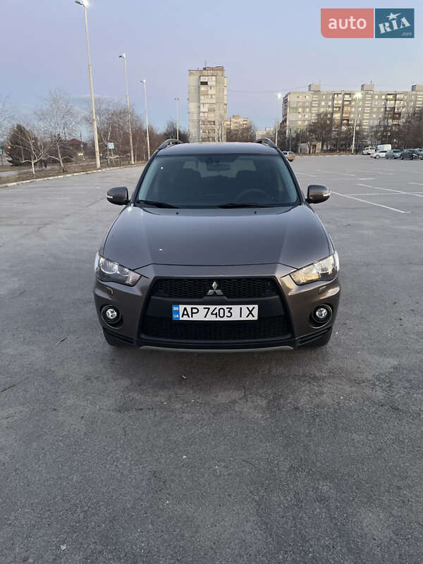 2012 mitsubishi outlander