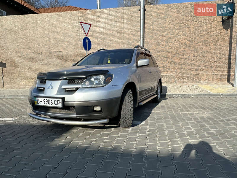 2004 mitsubishi outlander