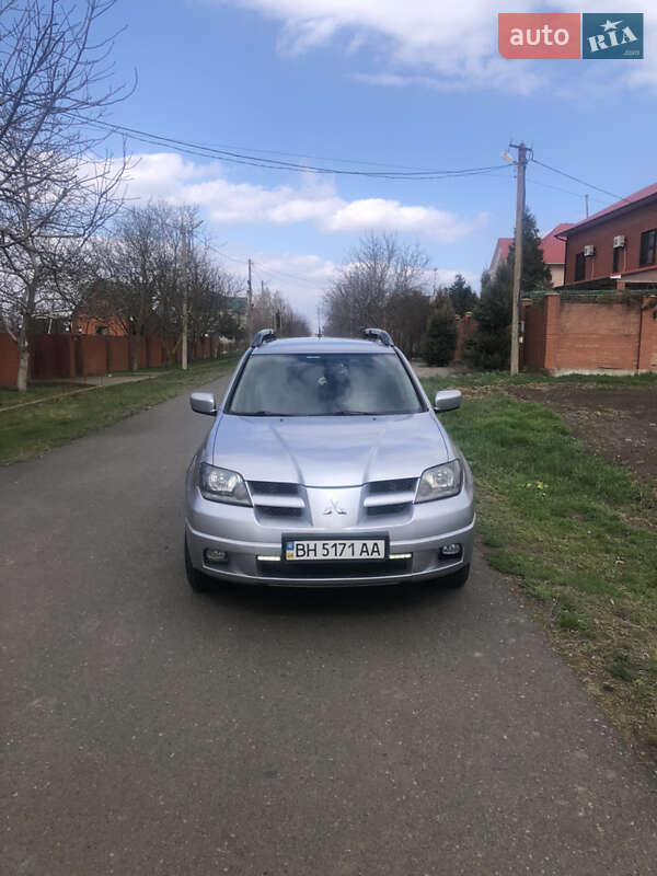2004 mitsubishi outlander