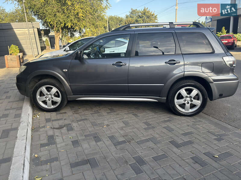 2004 mitsubishi outlander