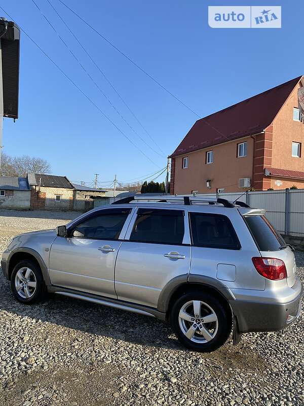 2005 mitsubishi outlander