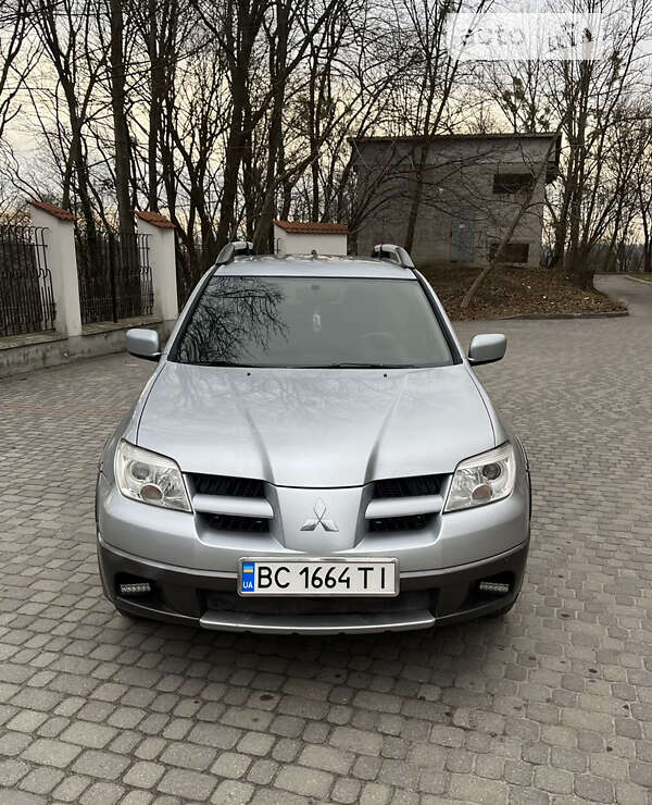 2005 mitsubishi outlander