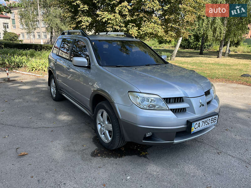 2005 mitsubishi outlander