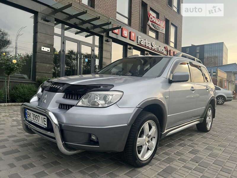 2005 mitsubishi outlander