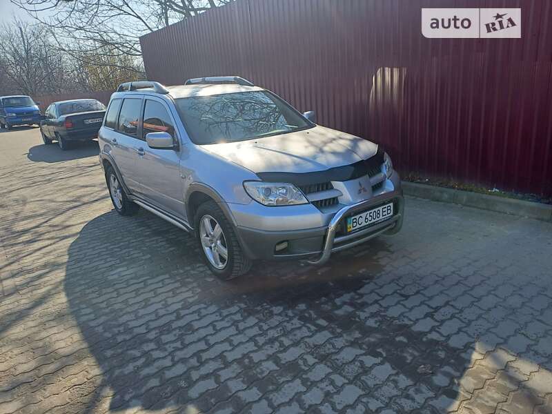 2005 mitsubishi outlander