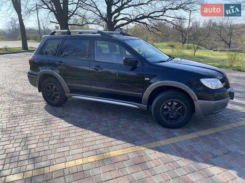 2005 mitsubishi outlander
