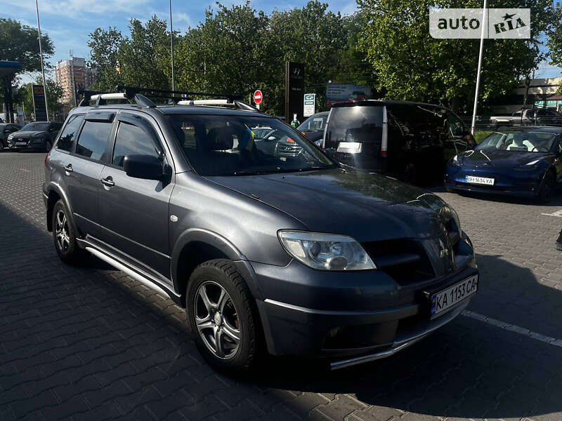 2005 mitsubishi outlander