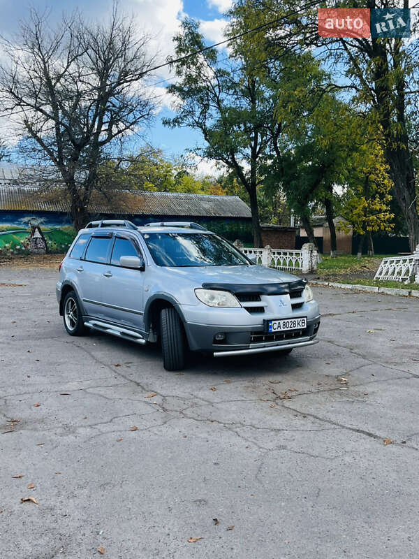2005 mitsubishi outlander