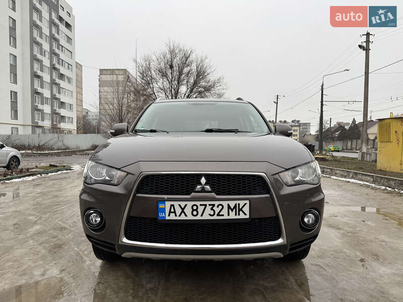 2010 mitsubishi outlander