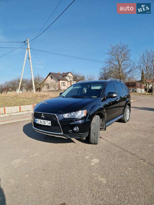 2010 mitsubishi outlander