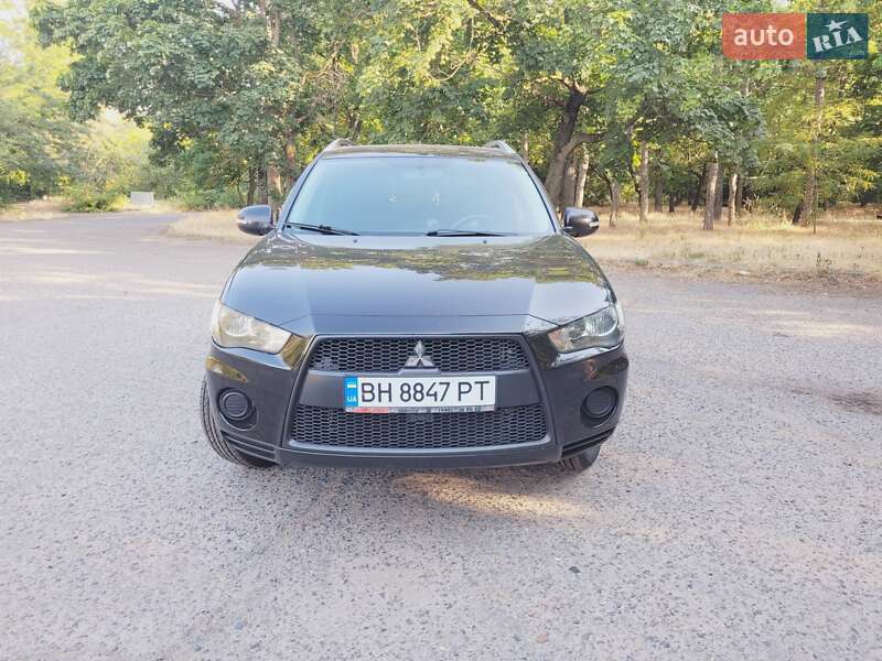 2010 mitsubishi outlander