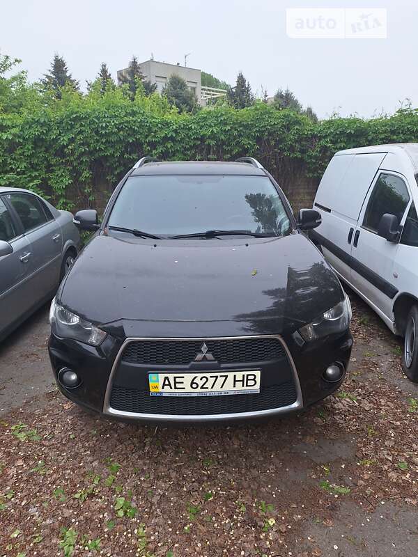 2010 mitsubishi outlander