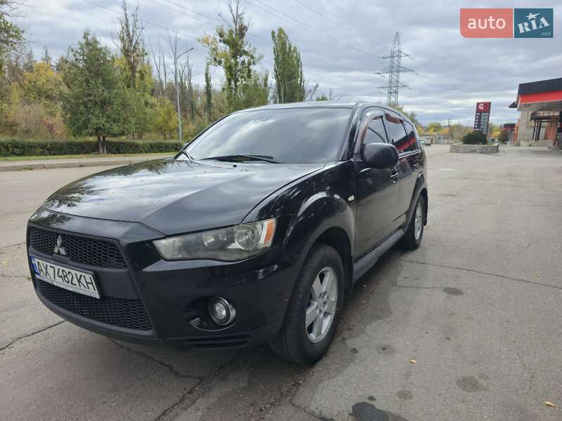 2010 mitsubishi outlander
