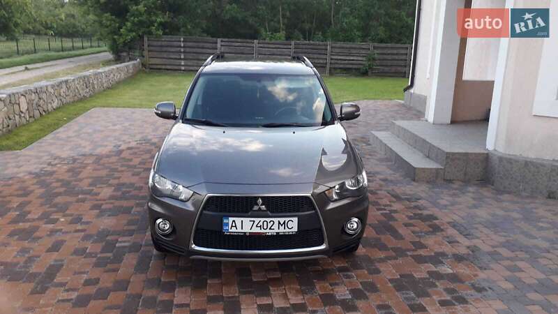 2011 mitsubishi outlander