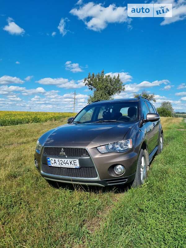 2011 mitsubishi outlander