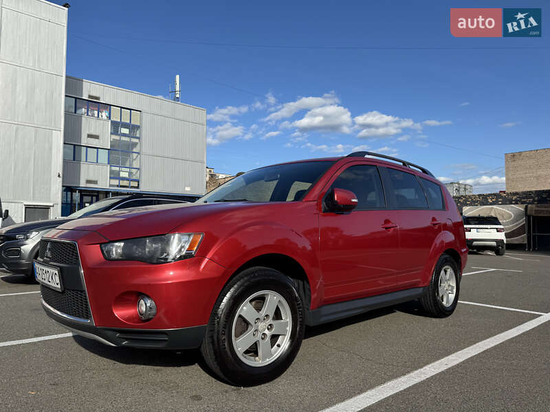 2012 mitsubishi outlander xl