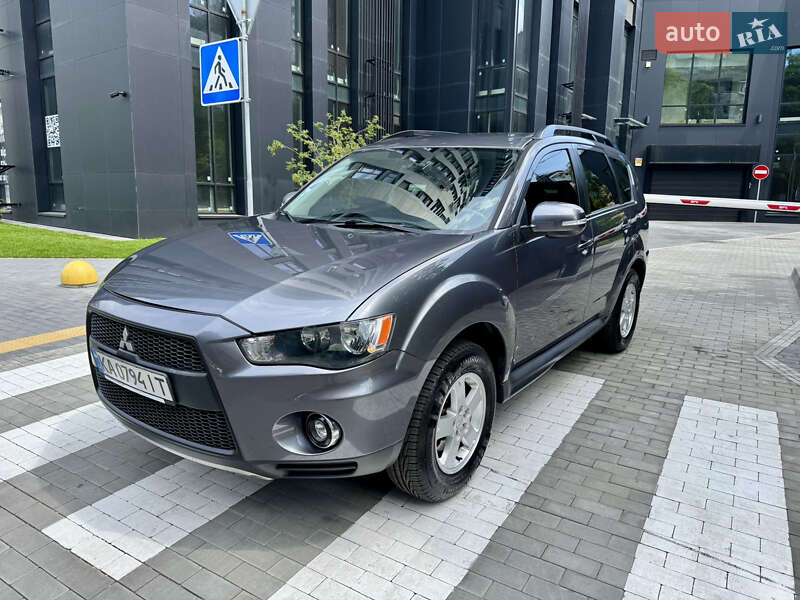 2012 mitsubishi outlander