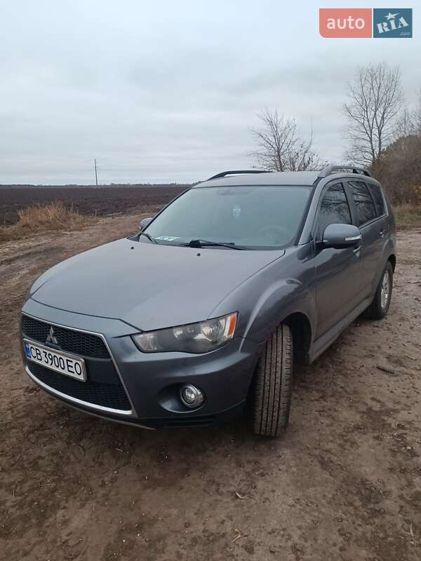 2012 mitsubishi outlander