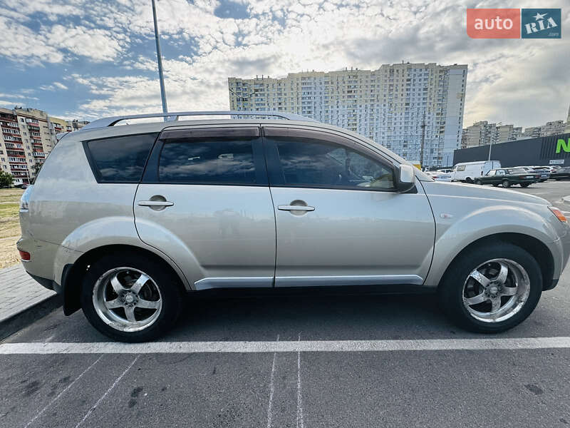 2008 mitsubishi outlander