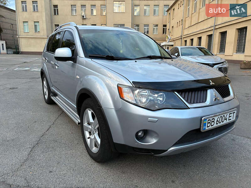 2008 mitsubishi outlander