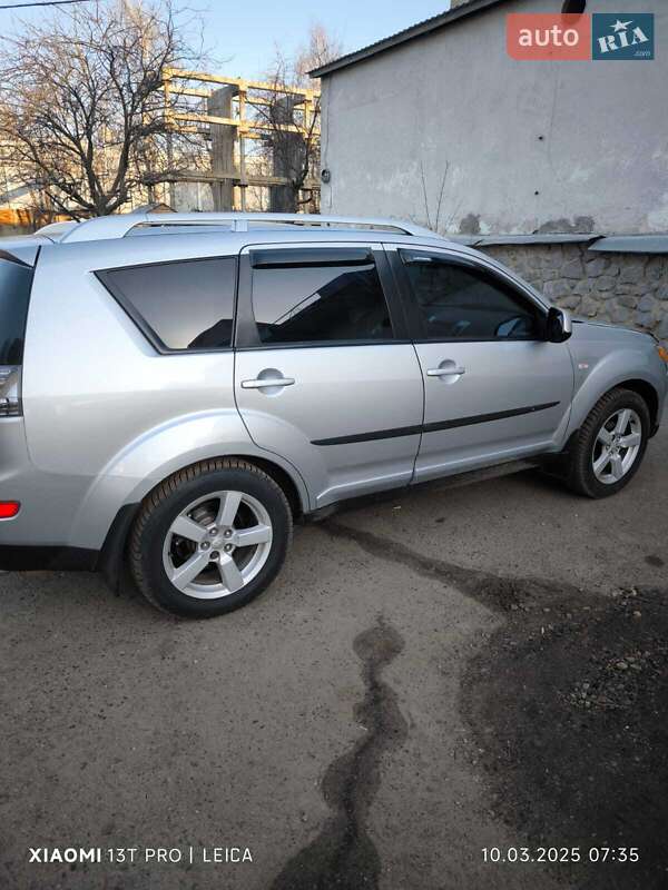 2008 mitsubishi outlander