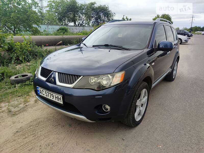 2008 mitsubishi outlander xl