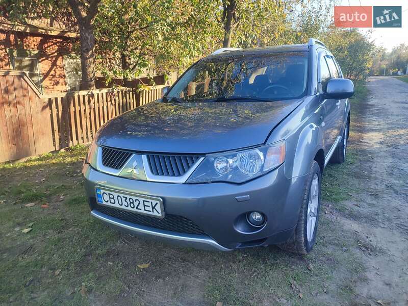 2008 mitsubishi outlander xl
