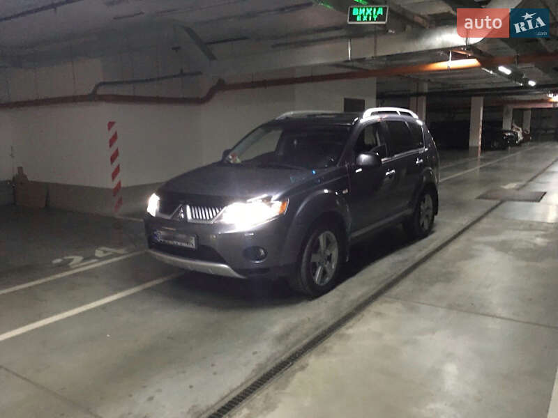 2008 mitsubishi outlander