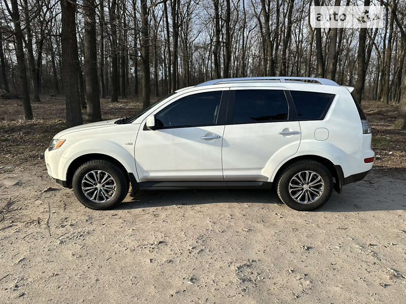 2009 mitsubishi outlander