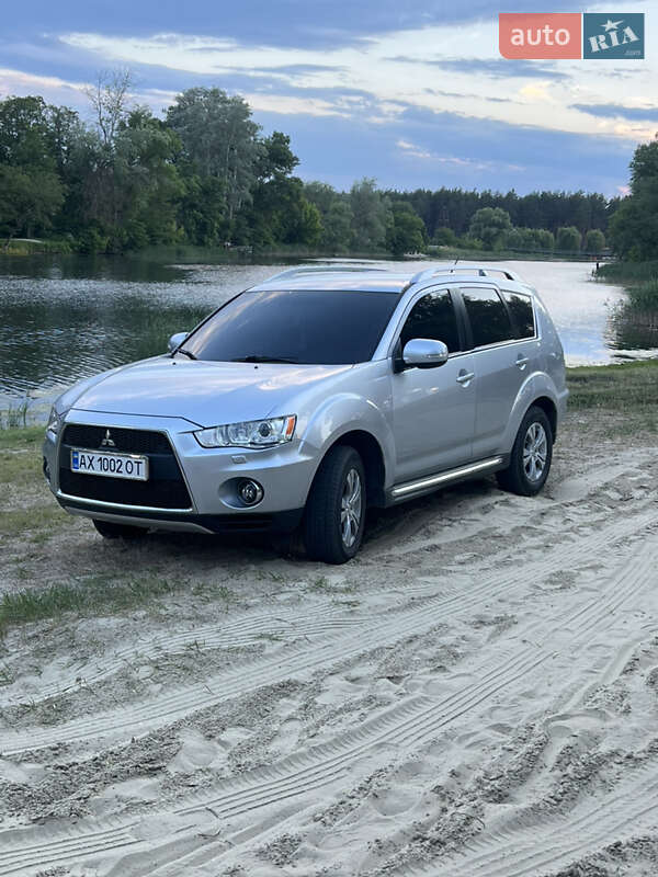 2010 mitsubishi outlander