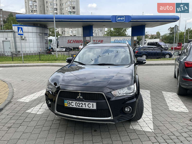 2010 mitsubishi outlander